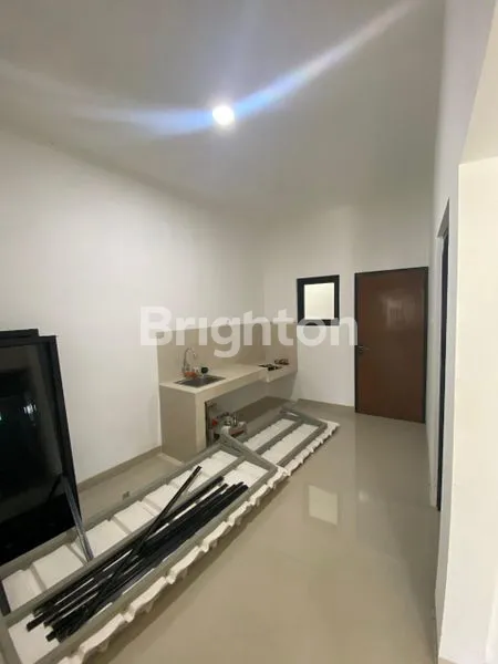 image RUMAH BARU HOOK PREMIUM DI ARCAMANIK SIAP HUNI NEW HOUSE (2)