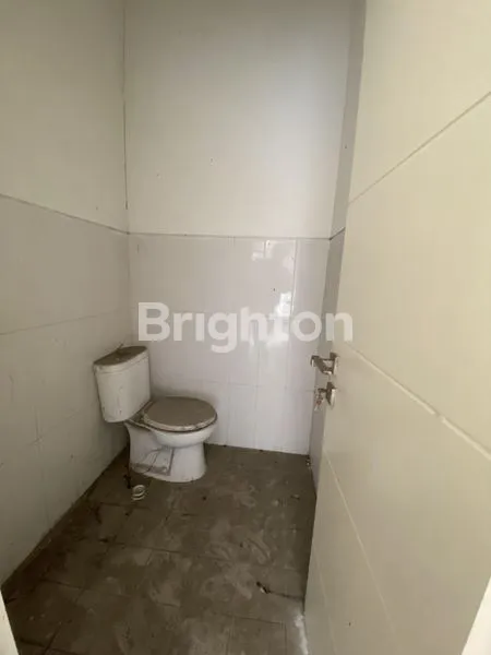 image DIJUAL RUMAH 2 LANTAI DI SULFAT KOTA MALANG (7)