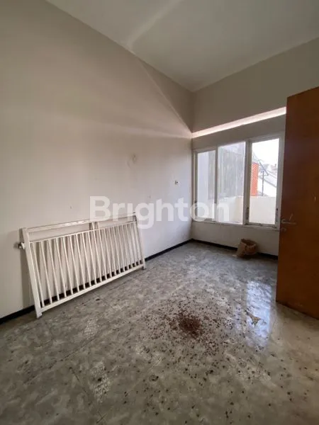 image DIJUAL RUMAH HOOK 2 LANTAI DI LA SUCIPTO (5)