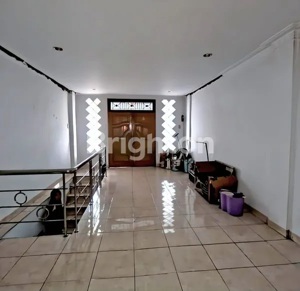 image RUKO STRATEGIS 3 1/2 LANTAI DI SIDORUKUN, DEKAT PIZZA HUT MEDAN (8)