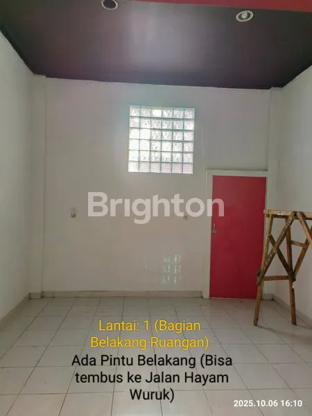 image RUKO MANGGA BESAR LOKASI BAGAIKAN BERLIAN SANGAT STRATEGIS,SUASANA HIDUP LALU LALANG , USAHA APA AJA PASTI CUAN (7)