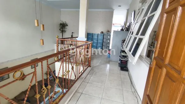 image RUMAH MINIMALIS 2 LANTAI DI SLIPI SIAP HUNI (3)