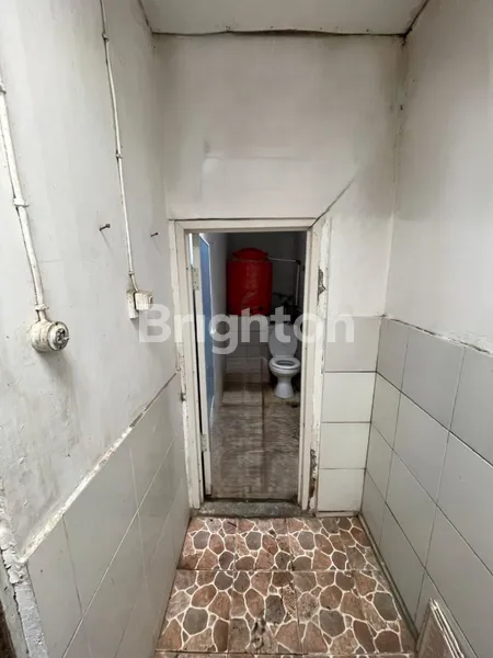 image RUMAH 4BR 98M2 DI GANG JURANG, JALAN JURANG, CIPAGANTI, SUKAJADI, BANDUNG, SHM (7)