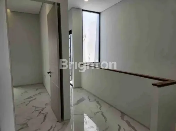 image MINIMALIS MEWAH KUALITAS PREMIUM ADA 2 UNIT DEKAT UNAIR, GALAXY MALL, PAKUWON CITY (3)