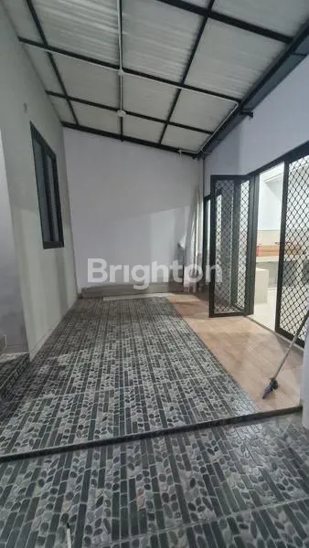 image RUMAH BARU 2 LANTAI PANTAI MENTARI DEKAT PAKUWON CITY KENJERAN MERR  (2)