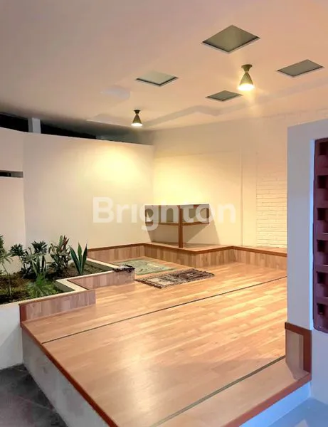 image INVESTASI STRATEGIS: RUMAH USAHA DI SAYAP DAGO (4)