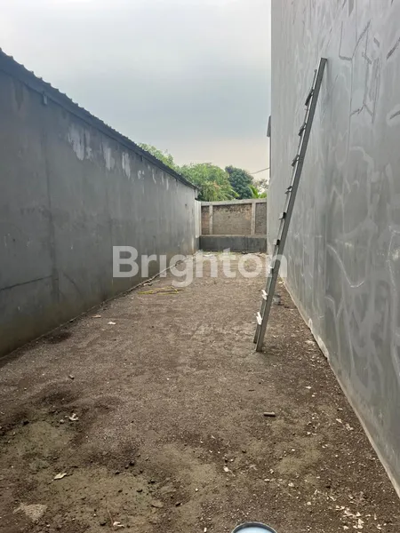 image RUKO 3 LANTAI SIAP PAKAI DI KARADENAN - BOGOR (7)