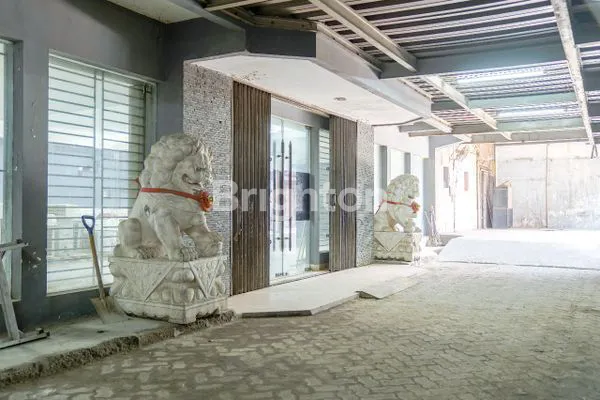 image GUDANG & KANTOR STRATEGIS DI SUNTER (3)