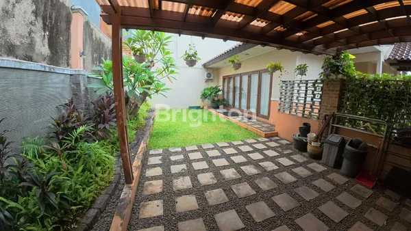 image DUA RUMAH NEMPEL DI GRIYALOKA BSD — BISA BELI SATU, BISA SEKALIAN DUA! (4)