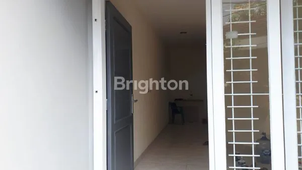 image RUMAH BAGUS BERSIH 2,5 LANTAI DAERAH TANJUNG DUREN  (2)