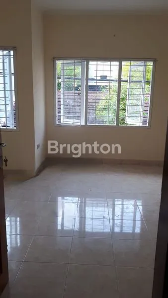 image RUMAH BAGUS BERSIH 2,5 LANTAI DAERAH TANJUNG DUREN  (4)