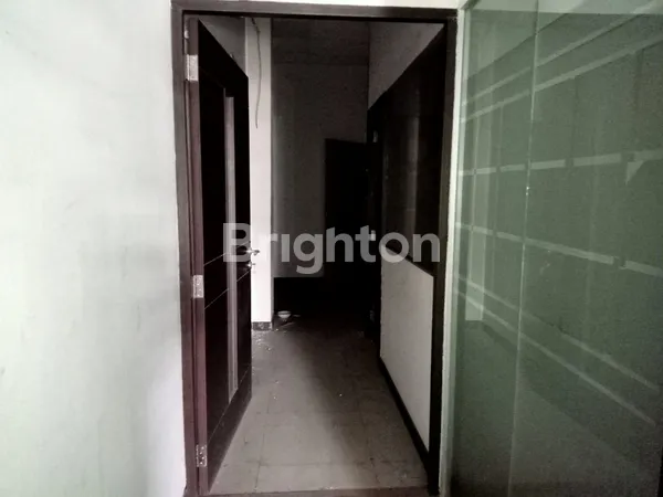 image RUKO 3 LANTAI DI TANGCITY – LOKASI STRATEGIS, COCOK UNTUK USAHA & INVESTASI (4)