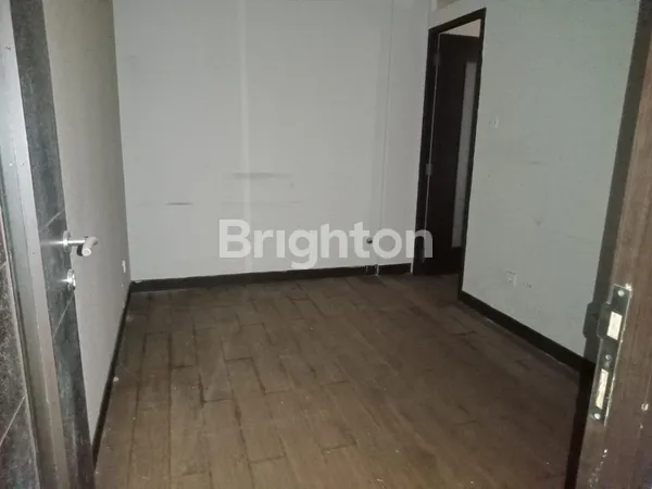 image RUKO 3 LANTAI DI TANGCITY – LOKASI STRATEGIS, COCOK UNTUK USAHA & INVESTASI (6)