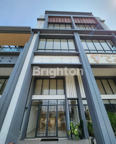 image RUKO PASADENA SQUARE NORTH TIPE STUDIO LOFT 2 FACADE, 3 LANTAI, PASADENA CENTRAL DISTRICT, GADING SERPONG, TANGERANG (6)