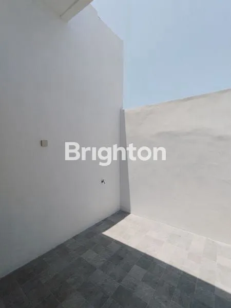 image RUMAH BARU GRESS SELANGKAH DARI MERR BARUK UTARA SURABAYA TIMUR (6)