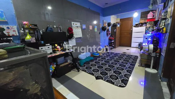 image RUMAH SIAP HUNI KOMPLEK BPK KEBON JERUK JAKARTA BARAT (6)