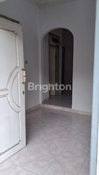 image RUMAH AREA PANDANWANGI 2 MENITAN KE ARAYA AKSES MOBILRUMAH LUAS SATPAM 24 JAM (2)