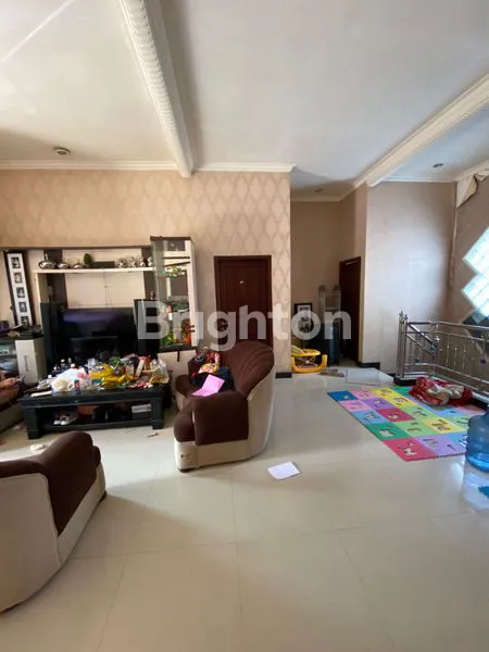 image RUMAH 2 LANTAI DI JALAN DEWI SARTIKA TEMAS BATU (6)