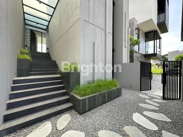 image RUMAH MINIMALIS MEWAH BARU GRESS DI CITRALAND AREA GOLF DEKAT UC, GWALK, DAN PAKUWON MALL (2)