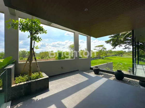 image RUMAH MINIMALIS MEWAH BARU GRESS DI CITRALAND AREA GOLF DEKAT UC, GWALK, DAN PAKUWON MALL (4)