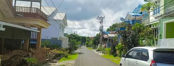 image TANAH SUDUT 200M² + RUMAH FURNISHED  (2)