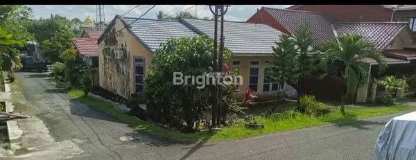 image TANAH SUDUT 200M² + RUMAH FURNISHED  (1)