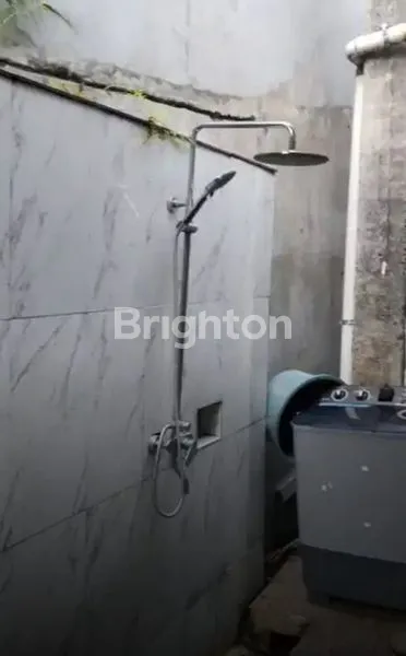 image DIJUAL CEPAT RUMAH BESERTA 4 PINTU RUKO (8)