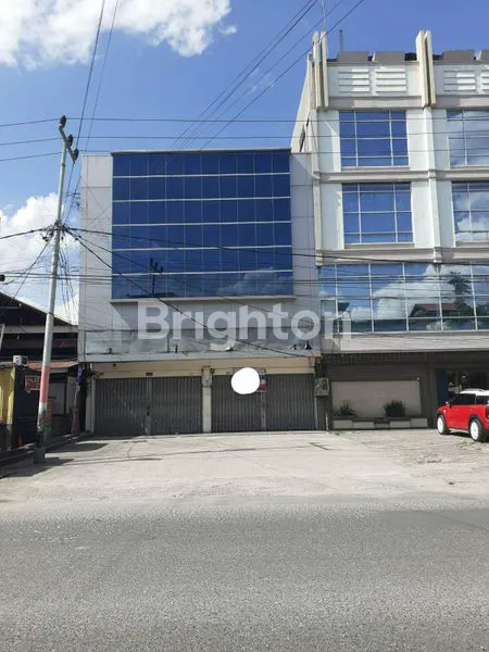 RUKO STRATEGIS DI JL RIAU, 3 LANTAI