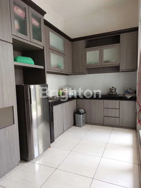 image RUMAH MEWAH LT 1116M² DI PUSAT SOLO (4)