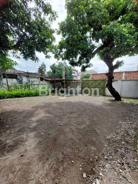 image RUMAH MEWAH LT 1116M² DI PUSAT SOLO (5)