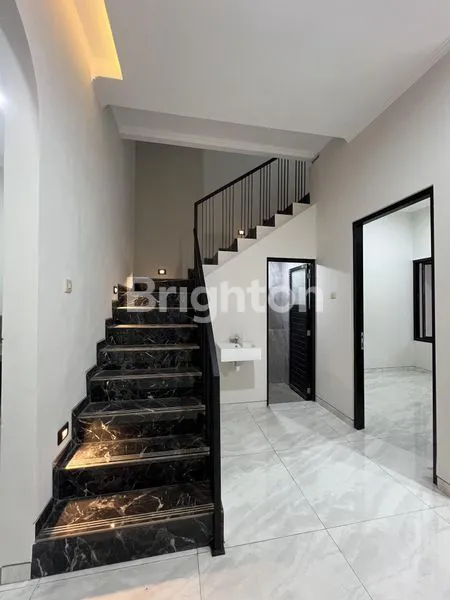 image NEW MINIMALIS KLAMPIS WISMA MUKTI DKT MANYAR (5)