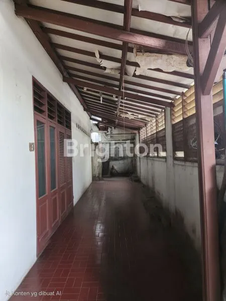image RUMAH LAMA DI JAKARTA PUSAT (2)
