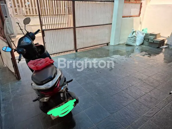 image DISEWAKAN RUMAH DURI KEPA DEKAT TANJUNG DUREN JAKARTA BARAT. BEBAS BANJIR DAN SIPA HUNI (8)