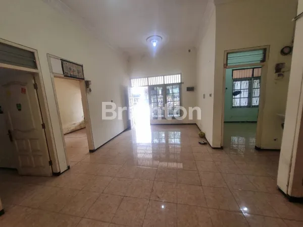 image DIJUAL RUMAH SIWALANKERTO STRATEGIS DEKAT KAMPUS PETRA  (3)