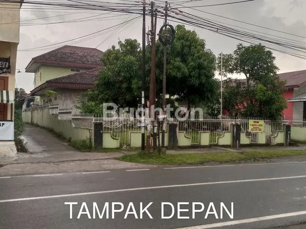 image RUMAH MEWAH 2 LANTAI (1)