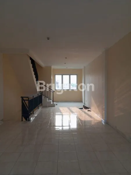 RUKO STRATEGIS CIPUTAT, 4 LANTAI SIAP HUNI