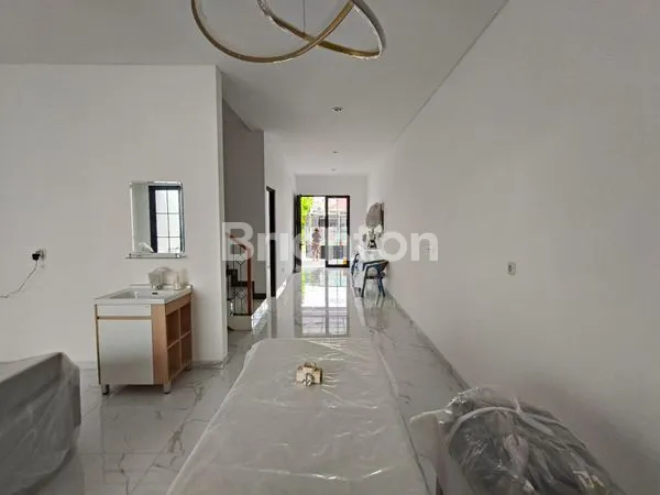 image KLAMPIS WISMA MUKTI DKT MANYAR (4)