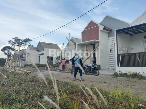 image RUMAH 1 LANTAI MODERN COCOK UNTUK PASANGAN MUDA (4)