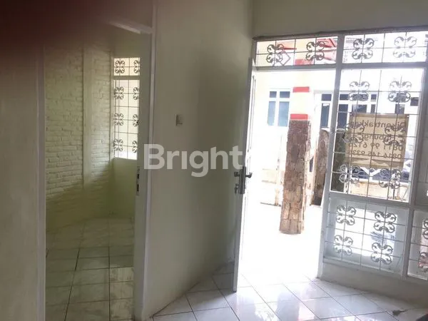 image RUMAH 2 LANTAI DI KRANGGAN PERMAI SEWA RUMAH KRANGGAN PERMAI BEKASI - BEKASI (5)