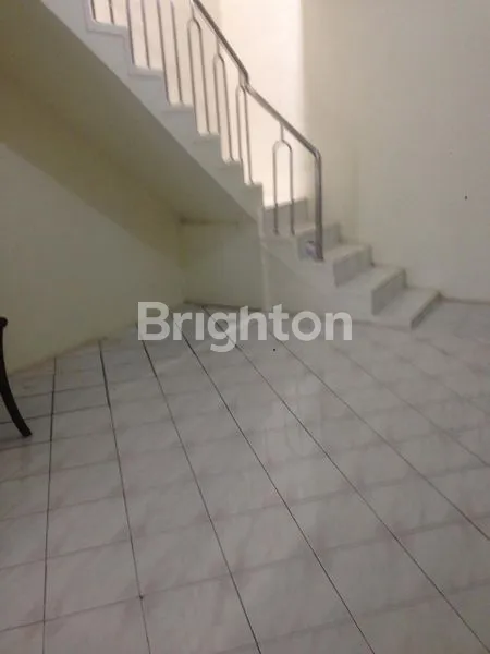image RUMAH 2 LANTAI DI KRANGGAN PERMAI SEWA RUMAH KRANGGAN PERMAI BEKASI - BEKASI (7)