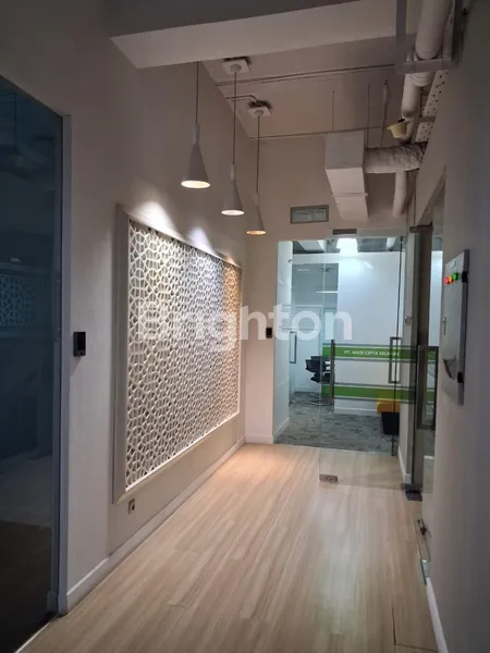 image OFFICE SPACE EKSKLUSIF SIAP PAKAI DI MENARA 165 LINGKUNGAN BISNIS TB. SIMATUPANG (5)