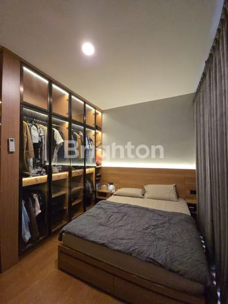 image RUMAH 3 LANTAI CANTIK FULL FURNISHED GRAND WISATA BEKASI (6)