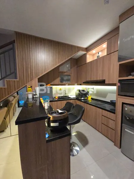 image RUMAH 3 LANTAI CANTIK FULL FURNISHED GRAND WISATA BEKASI (5)