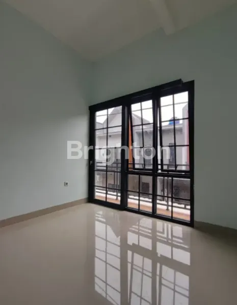 image ROYAL CIJAGO RESIDENCE – RUMAH MODERN DI LOKASI STRATEGIS ARAH CIBUBUR - DEPOK (4)