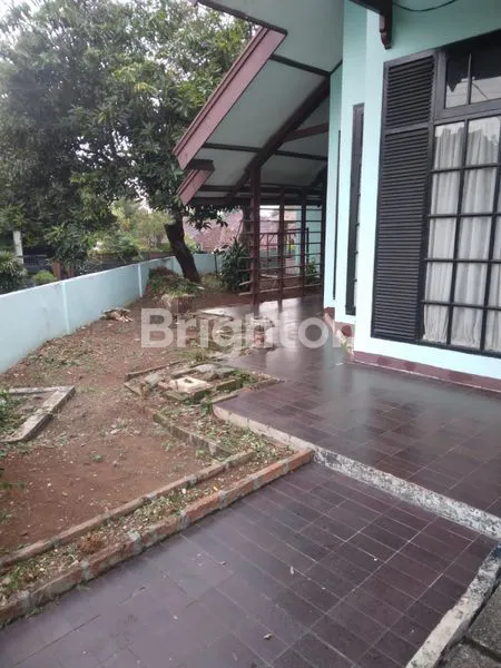 image DIJUAL RUMAH KOMPLEK JATI VILLA - DEPOK  (2)
