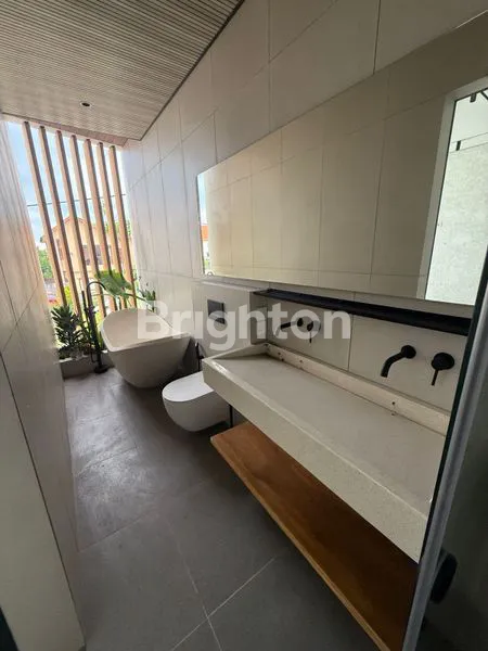 image READY MOVE IN 25-YEARS LEASE VILLA PRIME LOCATION SEMINYAK (6)