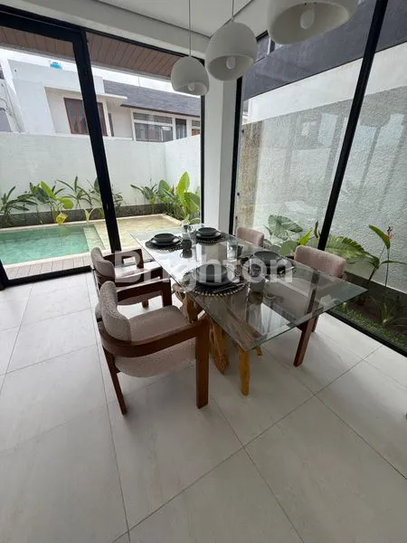 image READY MOVE IN 25-YEARS LEASE VILLA PRIME LOCATION SEMINYAK (1)