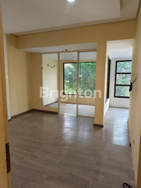 image RUMAH SIAP HUNI LAYAR PERMAI PIK 2 LUAS 6X12,5 SHM (1)