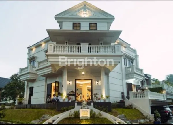 image TURUN HARGA RUMAH KLASIK MODERN 450M² DENGANMATERIAL BERKUALITAS DI BSD CITY (2)