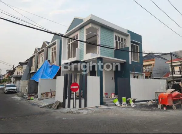 image RUMAH BARU GRESS, HANYA 6 UNIT  LEBAK INDAH REGENCY DEKAT RAYA KENJERAN KEDUNG COWEK MERR PAKUWON CITY SURABAYA (1)